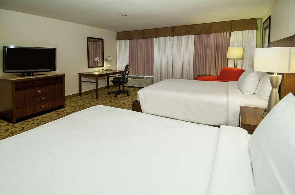 Wyndham Garden New Orleans Airport Hotel Kenner Exterior photo