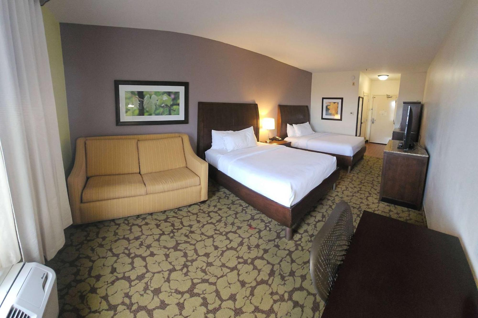 Wyndham Garden New Orleans Airport Hotel Kenner Exterior photo